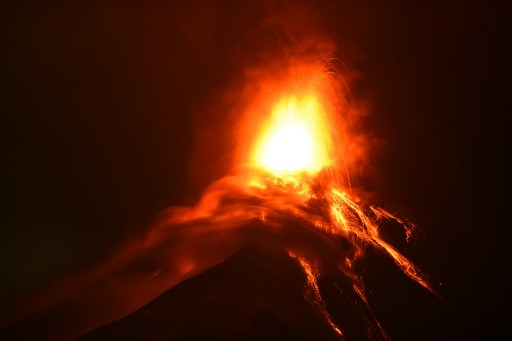 Miles de evacuados y miedo por nueva erupción del volcán de Fuego en Guatemala | 