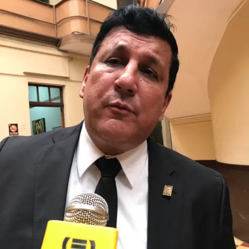 Diputado Estuardo Galámez ,