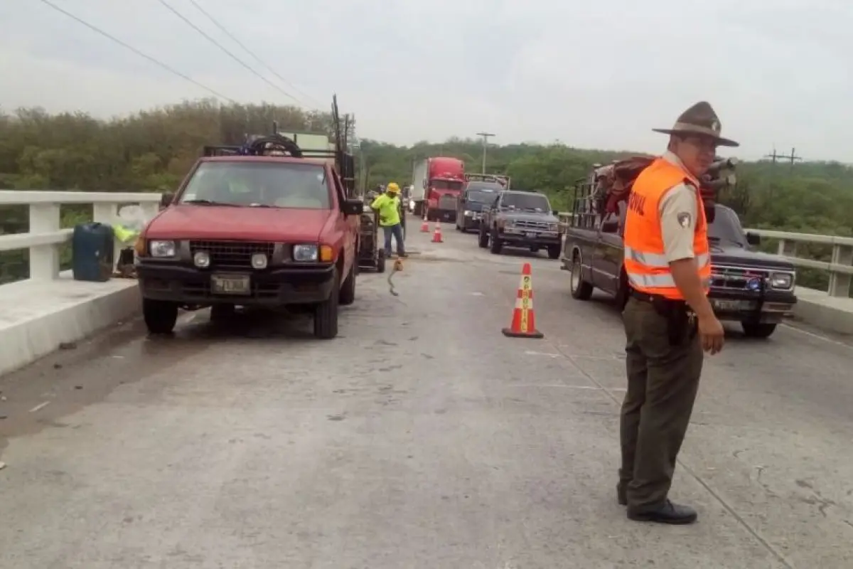 Río Motagua Zacapa vecinos puente mal estado, 