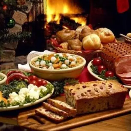 cena-de-ano-nuevo-619x348 ,