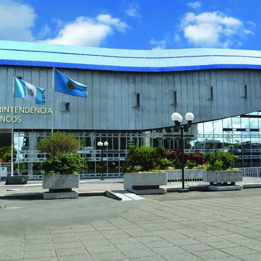 Fotografía de Superintendencia de Bancos tomada del Facebook 