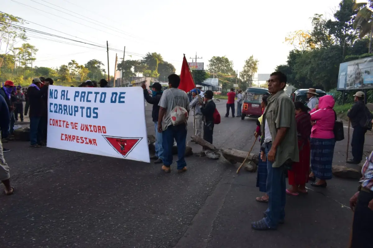 Una jornada de bloqueos se está dando el lunes en Guatemala. Fotografía Fridel Mejicanos
