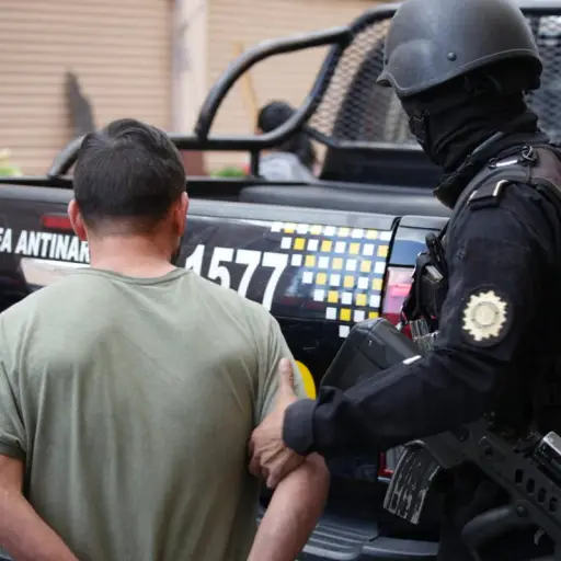 Un total de 10 personas fueron detenidas en 12 allanamientos 