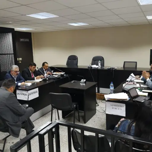 Audiencia en el caso de Industria Militar. Fotografía Alexander Valdéz 