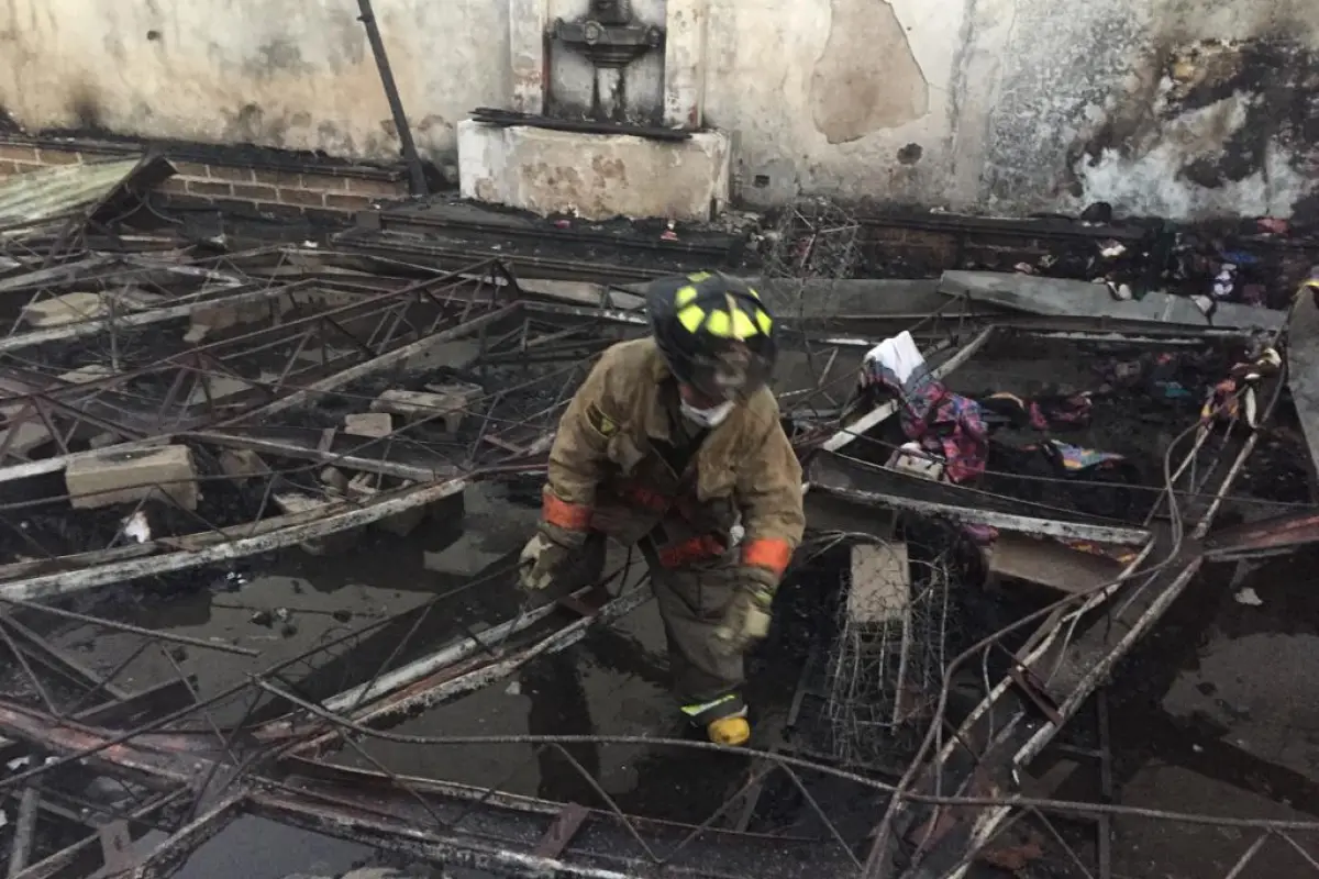 incendio Antigua Guatemala comercios Año Nuevo, 