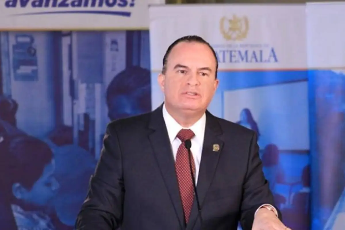 Mario Méndez, ministro del MAGA, durante conferencia de prensa. Foto MAGA 