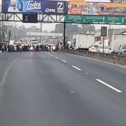 bloqueo ruta Pacífico colonica Santa Isabel ,