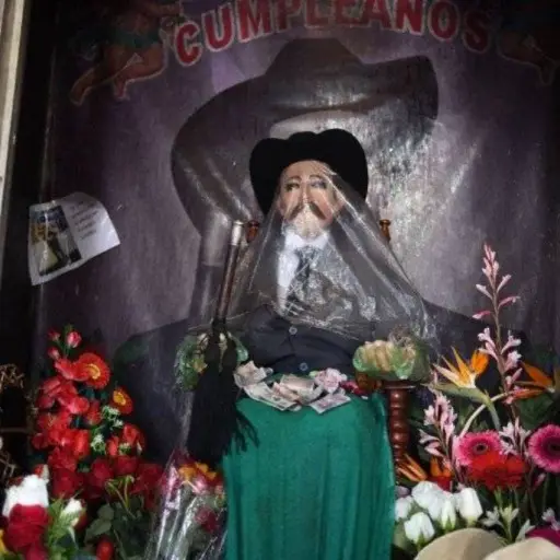 San Simón santo popular guatemalteco migrantes ,