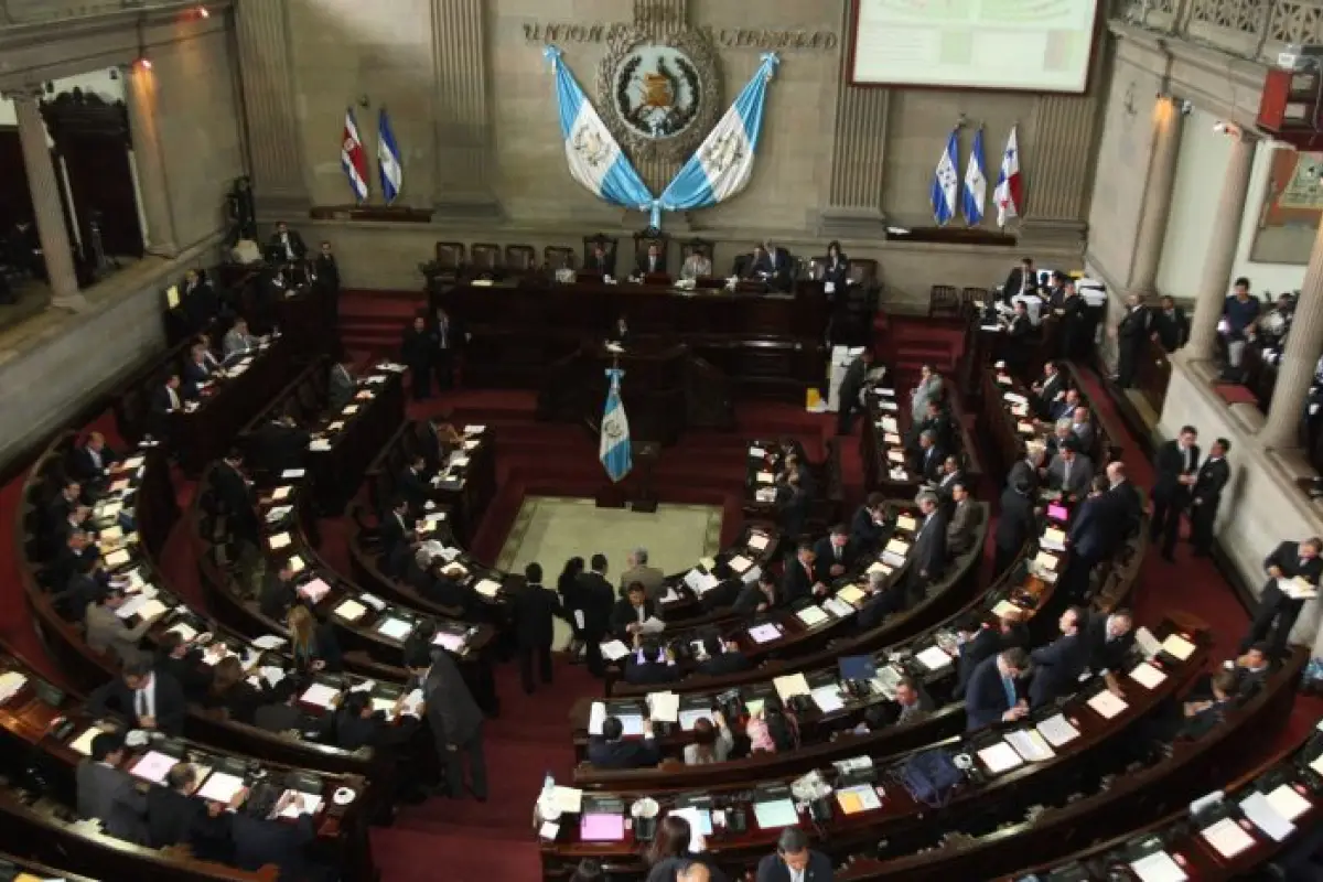 Congreso de la República trata temas relacionados a la amnistía para militares y guerrilleros 