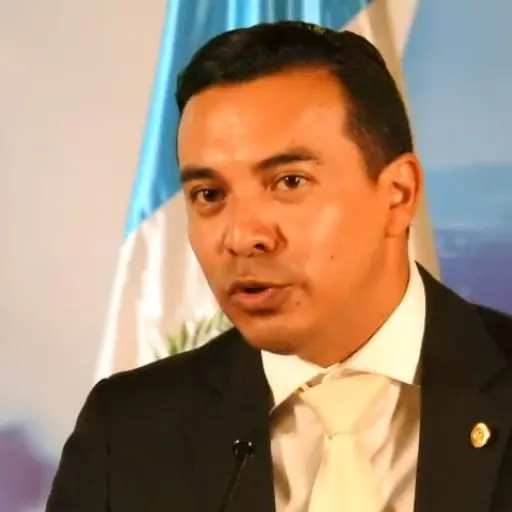 Vicecanciller guatemalteco, Pablo García, en conferencia de prensa tras gabinete.    