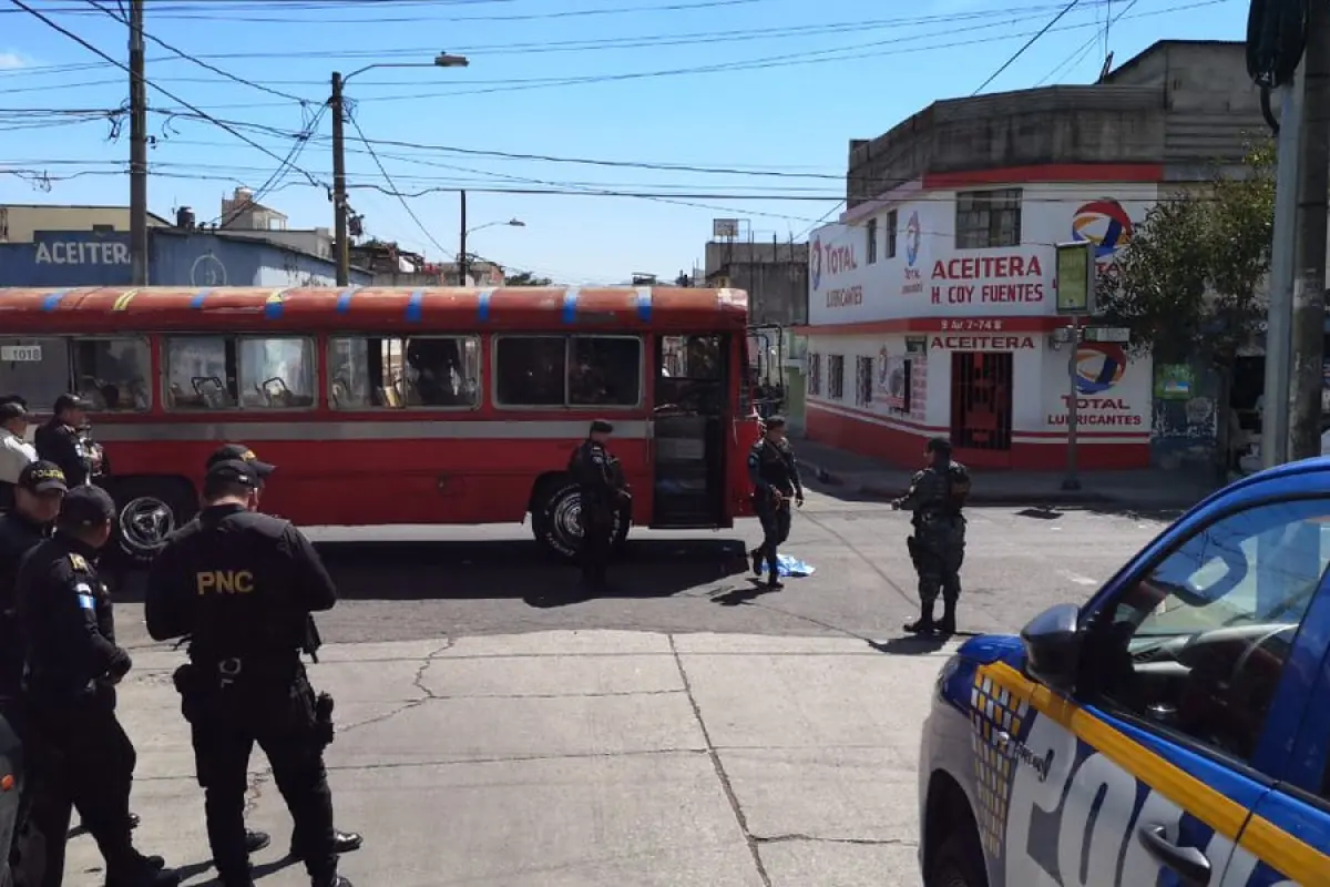 Debido a las extorsiones hay al menos cuatro rutas de buses en riesgo de desaparecer, según la PDH.