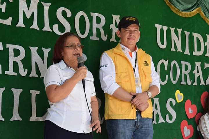 Entrega de Cuadernos con Corazón en Samayac | 