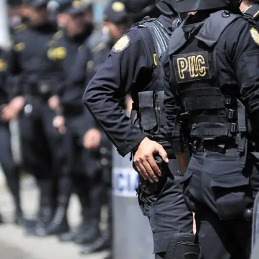 Por proceso de depuración y otras causas destaca la PNC que han dejado la institución más de tres mil policías.