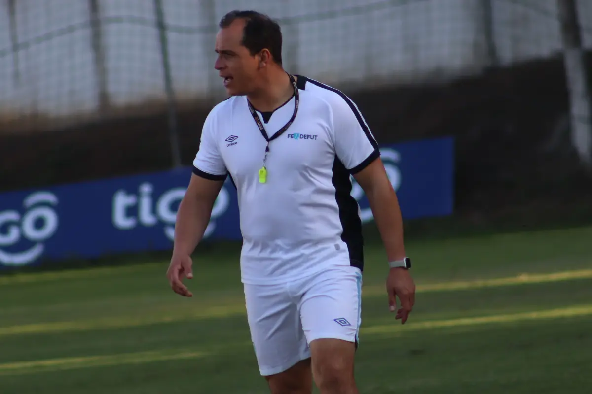 Dwight Pezzarossi - Selección Nacional, 