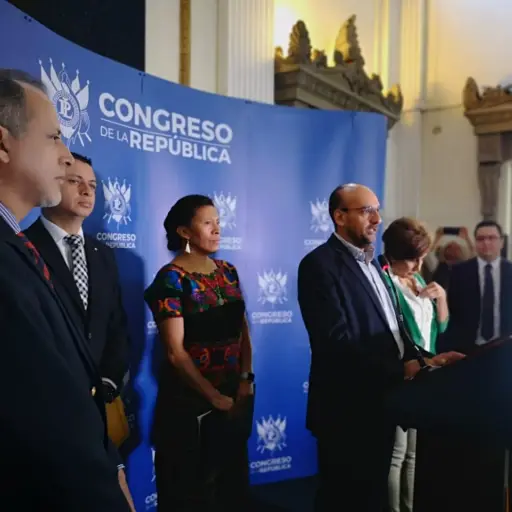 Presentan iniciativa para regular el uso de la prisión preventiva