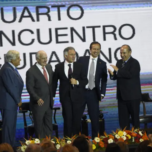 Expresidentes de Uruguay, Colombia, México y Bolivia con Dionisio Gutiérrez ,