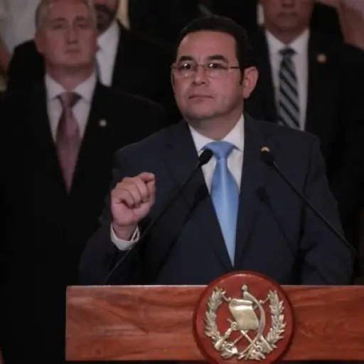 El presidente Jimmy Morales aseguró que nadie ha dado un centavo por el cargo.