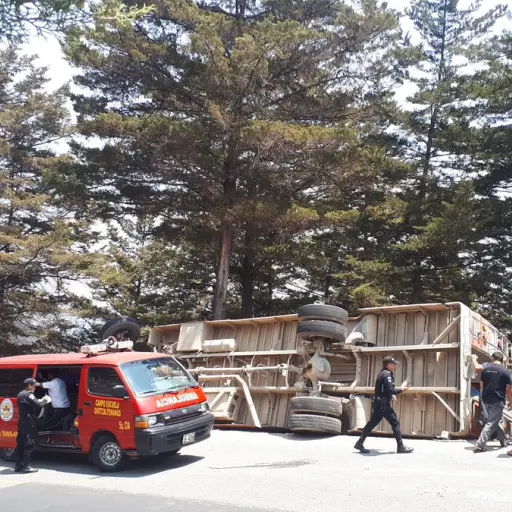 accidente bus olintepeque Quetzaltenango Emisoras Unidas Guatemala ,