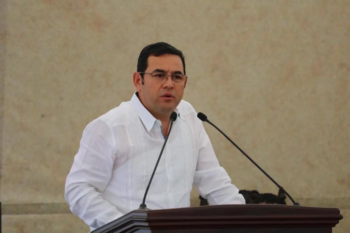 Jimmy Morales arremetió contra la prensa ante críticas por el libramiento de Chimaltenango.