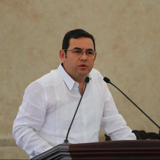 Jimmy Morales arremetió contra la prensa ante críticas por el libramiento de Chimaltenango.