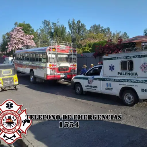 Bus atacado en Palencia. Foto: Bomberos Municipales Departamentales.