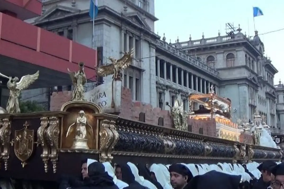 procesion sepultado, 