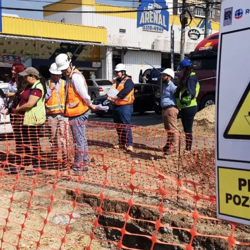 Paso a desnivel zona 12 Guatemala Emisoras Unidas ,