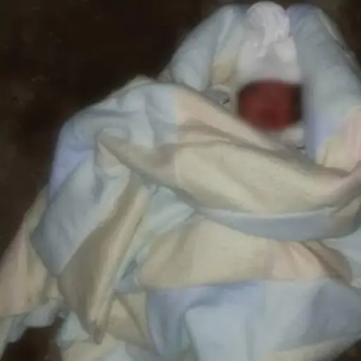 Niño abandonado en Quetzaltenango Emisoras Unidas Guatemala ,