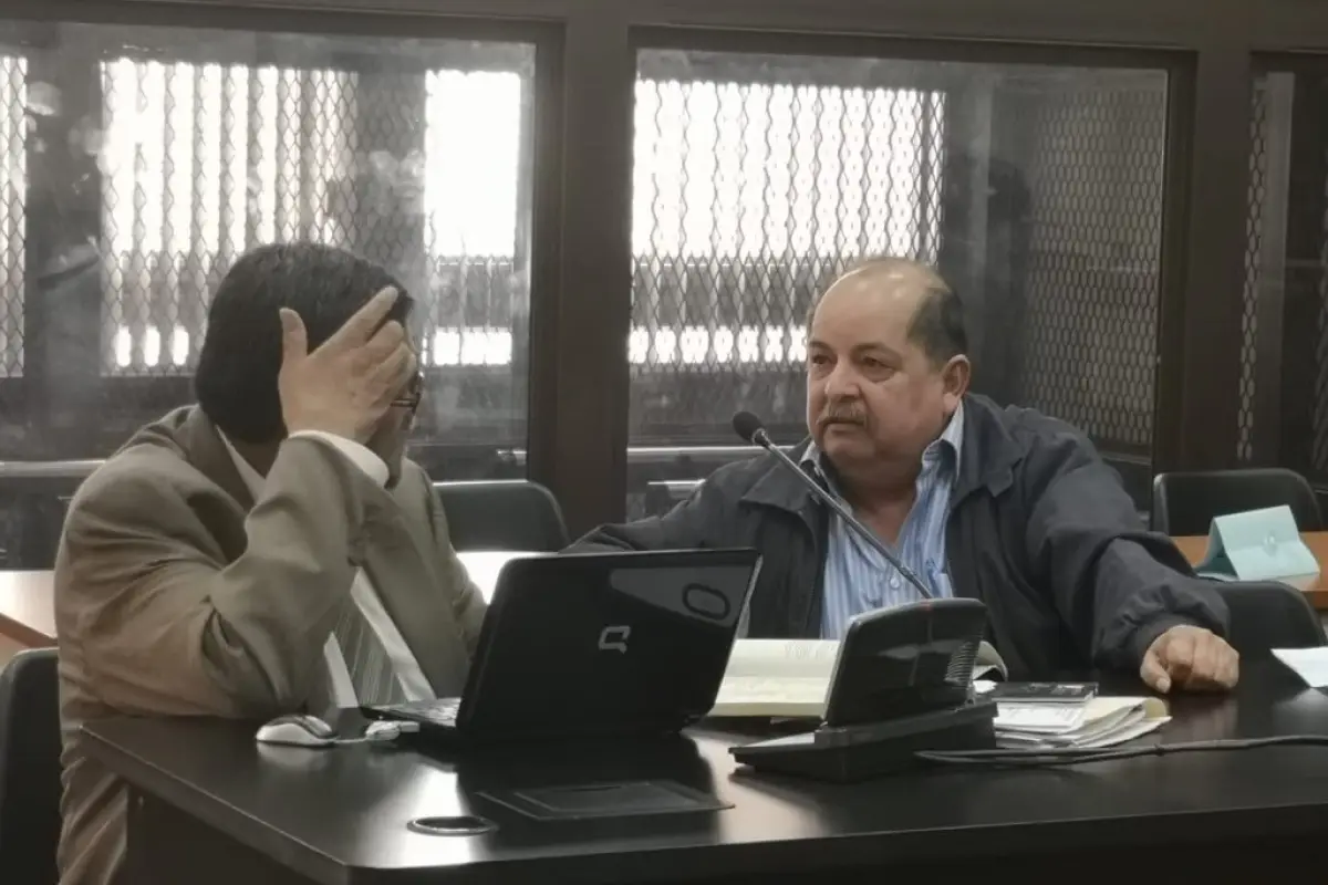 plazas fantasmas congreso Emisoras Unidas, 