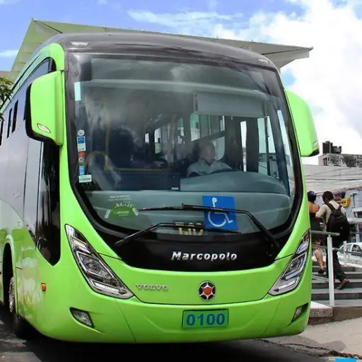 Unidad del Transmetro por zona 1 Capital. Fotografía archivo. 