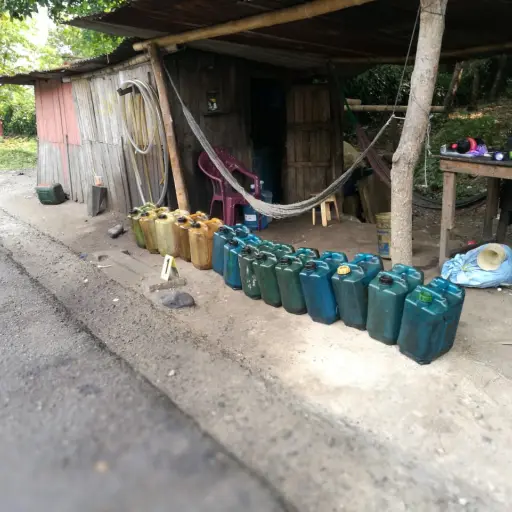 Venta ilegal de combustible en Suchitepéquez