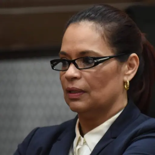 Roxana Baldetti intentó dejar fuera a magistrados para que no conocieran apelación por condena ,