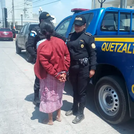 Mujer señala de quemar a su bebé