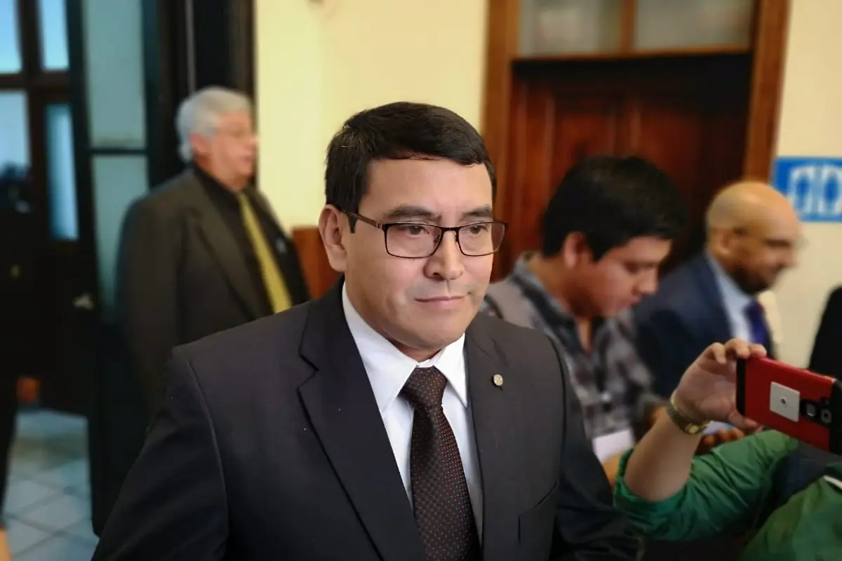 Edwin Salazar Contralor General de Cuentas Emisoras Unidas, 