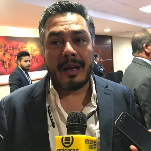 Secretario general de FCN-Nación, Javier Hernández, dice que denunciarán a Semilla por usar netcenter