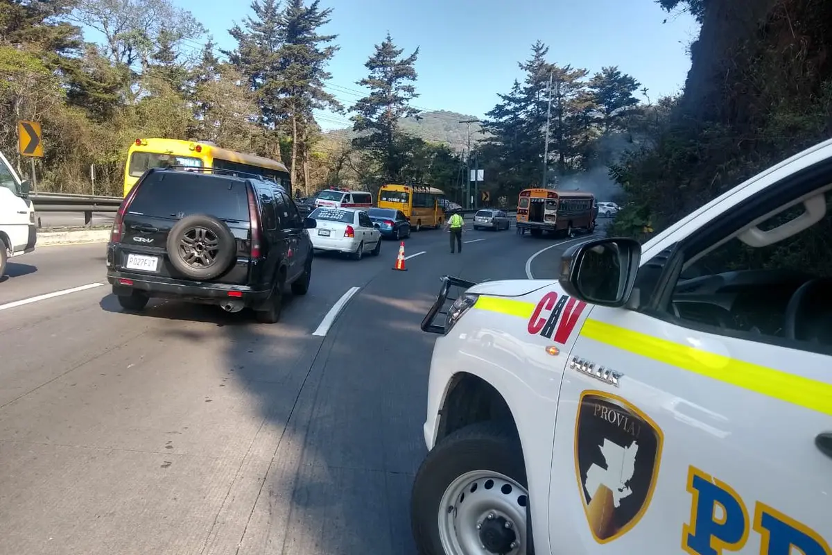 Un carril quedó bloqueado con dirección a occidente.