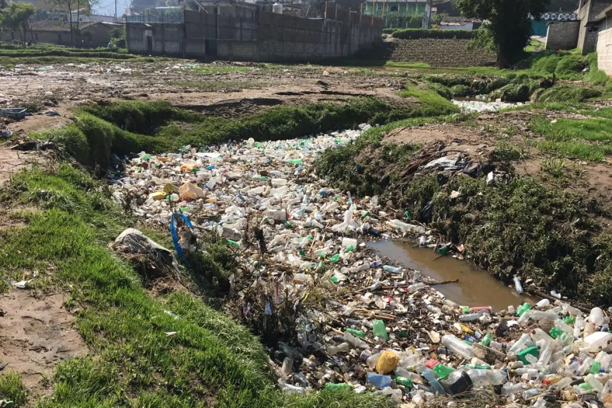 Río contaminado en Totonicapán