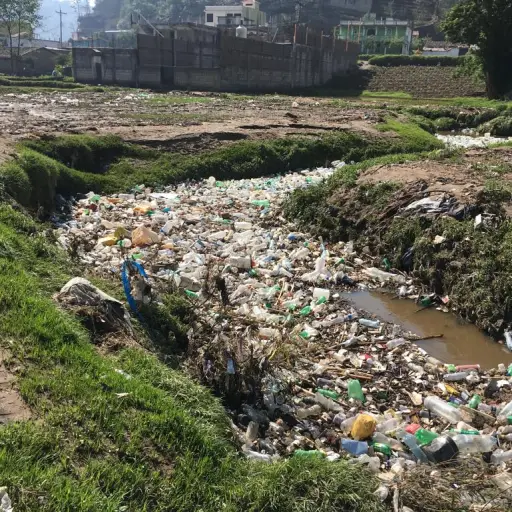 Río contaminado en Totonicapán