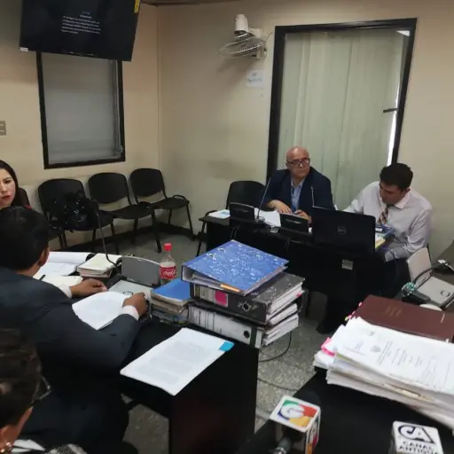 Ligan a proceso a exministro Villavicencio