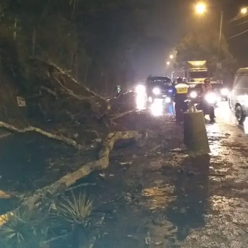 derrumbe el naranjo ,