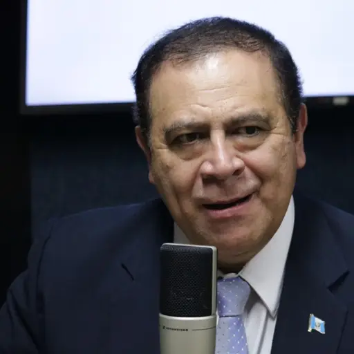 El candidato presidencial Luis Velásquez habló de su propuesta política.