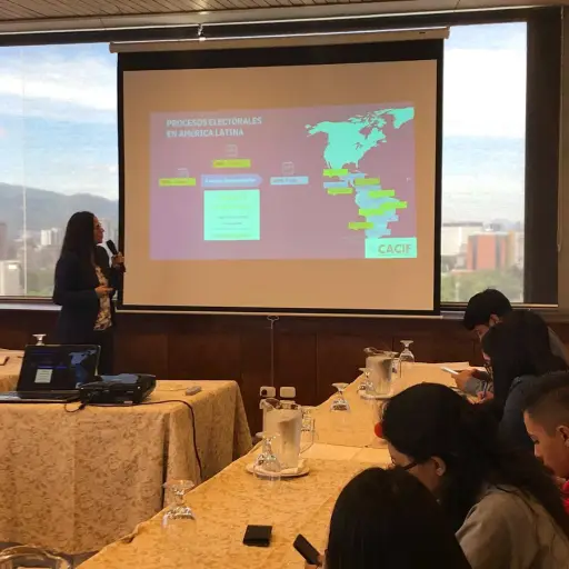 empresarios encuesta ,