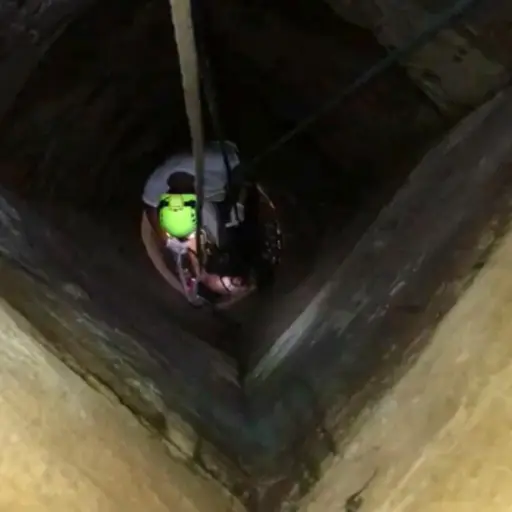 Mujer cae a pozo en Mazatenango