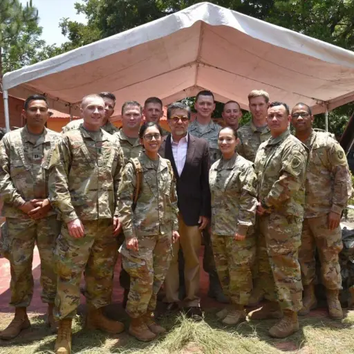 Mas alla del horizonte embajada EEUU Guatemala ,