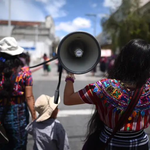 Mujeres-Tejedoras-manifestación (24) Artesanía - Racismo ,