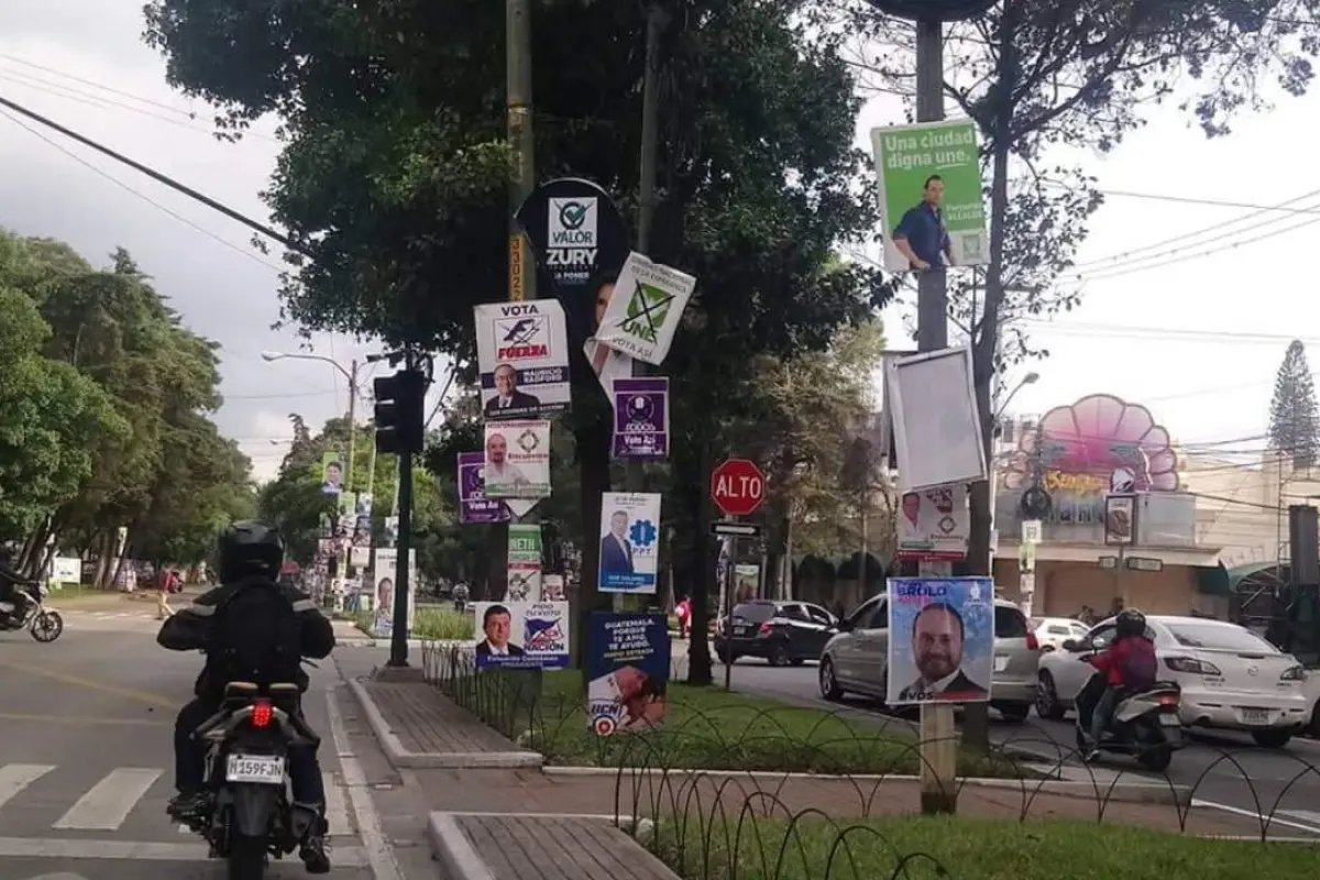 Encuesta sobre candidatos a alcalde de la capital., 