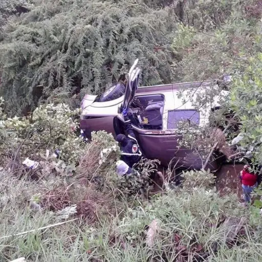 Cuerpos de socorro atendieron a tripulantes de los picops.