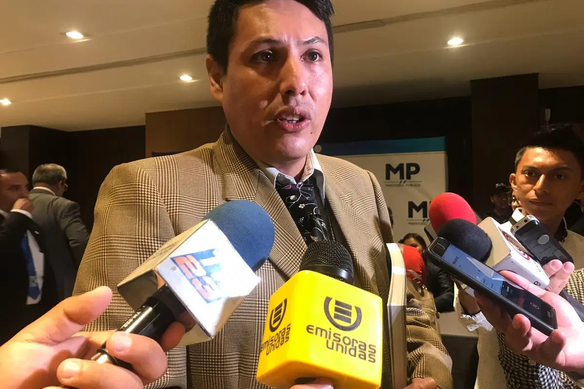 Oscar Schaad MP delitos electorales Emisoras Unidas Guatemala, 