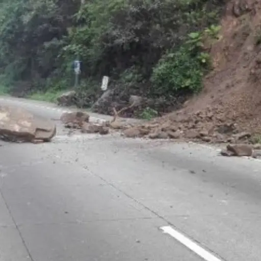 La Conred hizo el llamado de conducir con precaución. Foto: Conred.