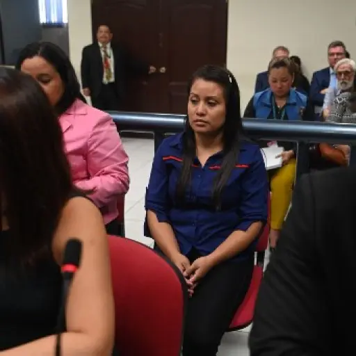 Salvadorean rape victim Evelyn Hernandez appears before Ciudad Delgados court, San Salvador, on July 15, 2019. - Evelyn is facing a new trial after being temporarily released on February 9 serving a 30-year-sentence for aggravated homicide after her baby